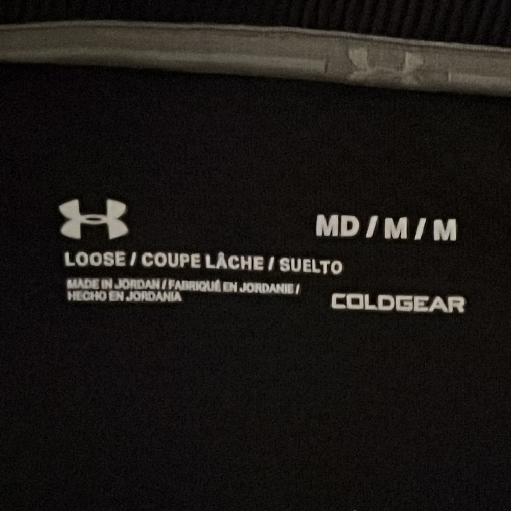 UNDER ARMOUR Pullover - Picture 9 of 9